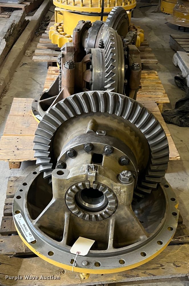 image for item MK9683 (3) Caterpillar differential gear assemblies