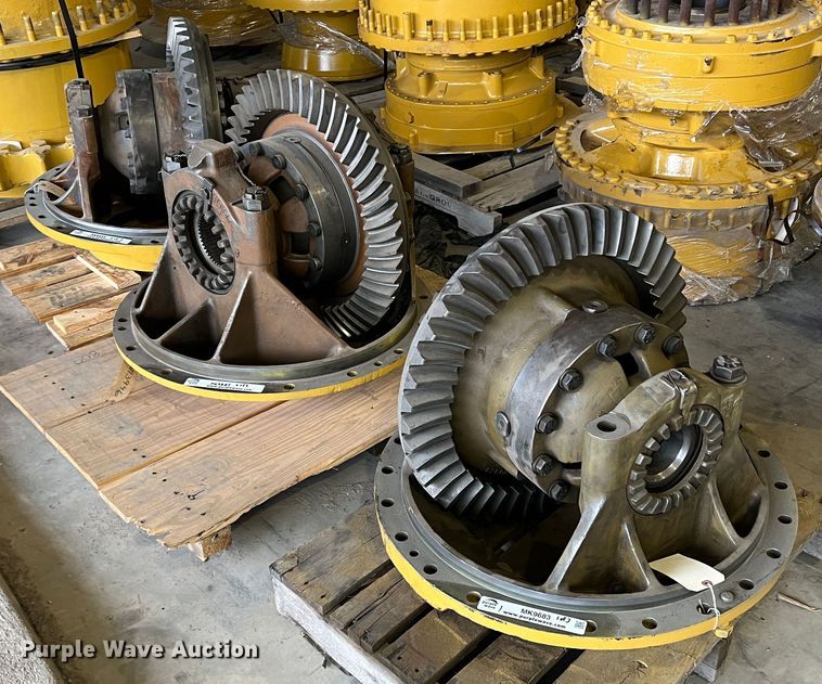image for item MK9683 (3) Caterpillar differential gear assemblies