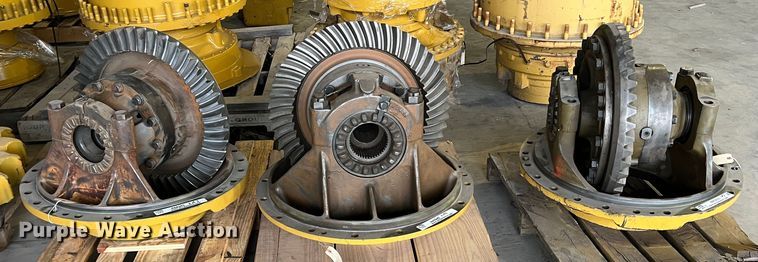 image for item MK9683 (3) Caterpillar differential gear assemblies