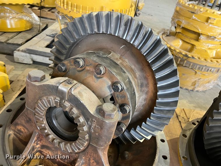 image for item MK9683 (3) Caterpillar differential gear assemblies
