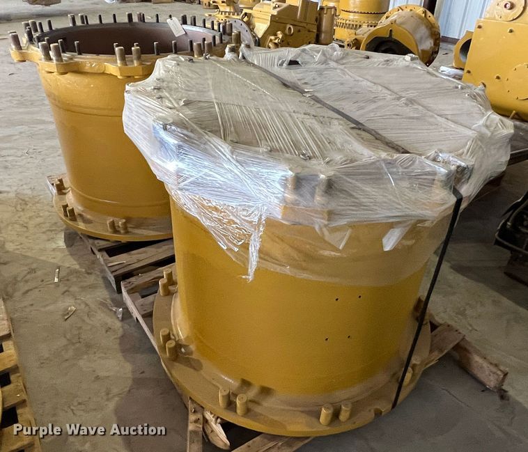 image for item MK9692 (2) Caterpillar wheel assemblies