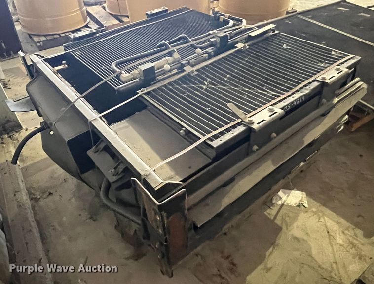 image for item MK9698 Caterpillar  radiator group