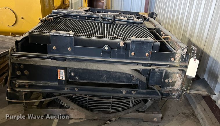 image for item MK9698 Caterpillar  radiator group