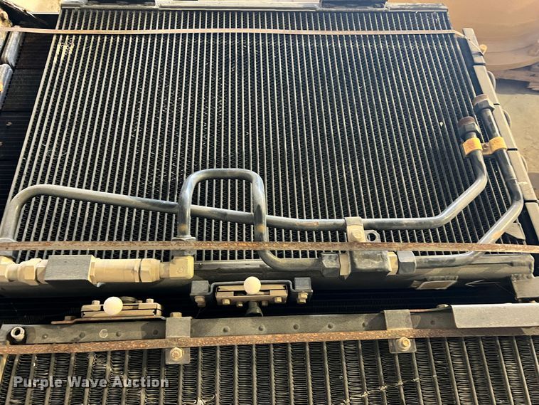 image for item MK9698 Caterpillar  radiator group
