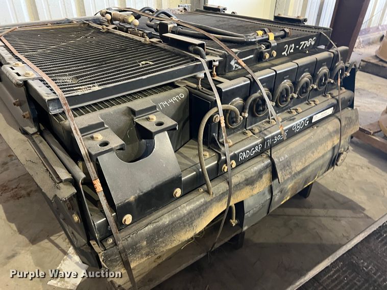 image for item MK9698 Caterpillar  radiator group