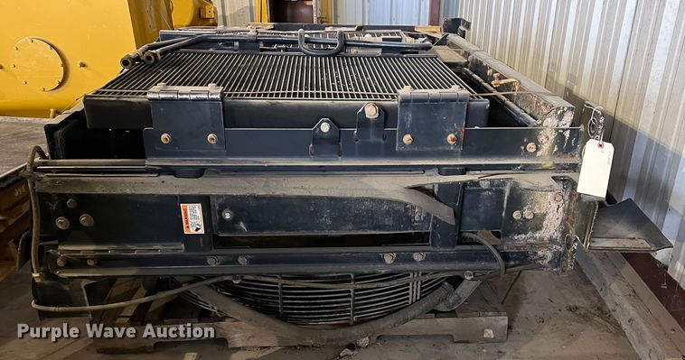image for item MK9698 Caterpillar  radiator group