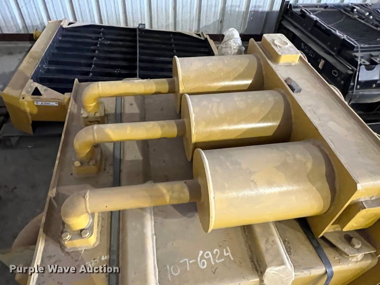 image for item MK9709 Caterpillar  hydraulic tank