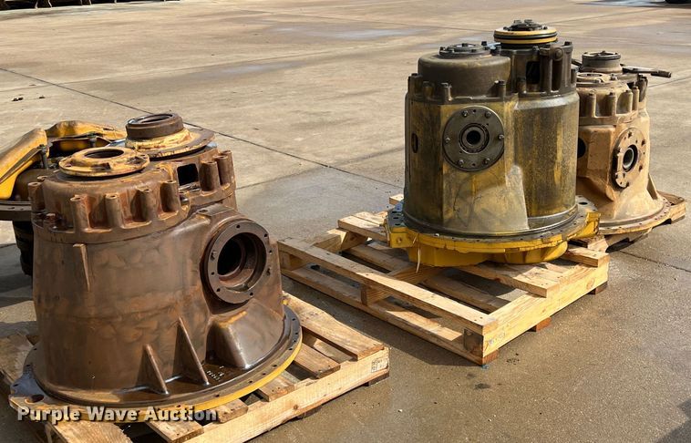 image for item MK9710 (3) Caterpillar case assemblies