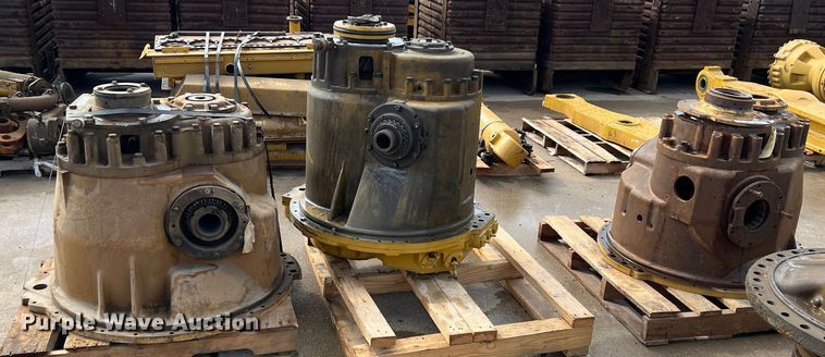 image for item MK9710 (3) Caterpillar case assemblies