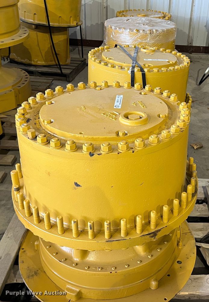 image for item MK9713 (4) Caterpillar final drive groups