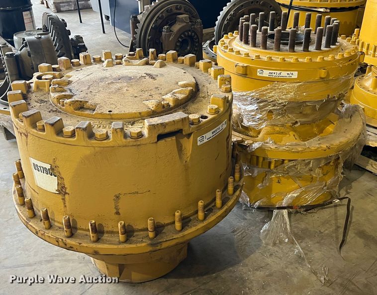 image for item MK9715 (2) Caterpillar wheel groups