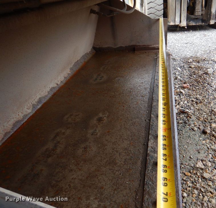 image for item MK9749 2016 Bobcat 72 Sweeper  skid steer sweeper