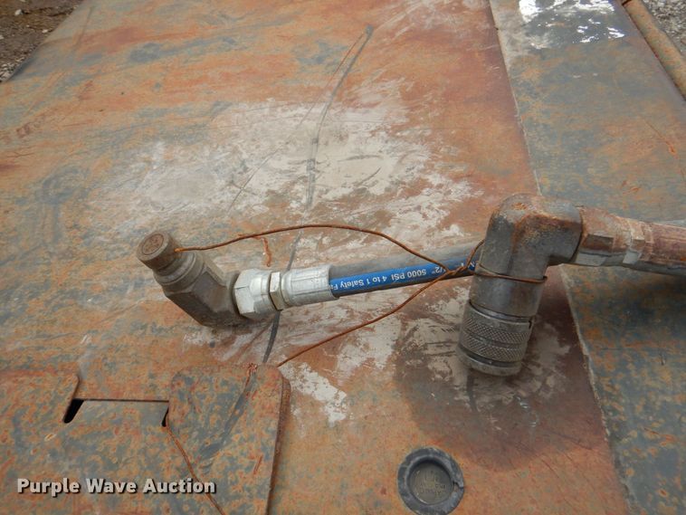 image for item MK9749 2016 Bobcat 72 Sweeper  skid steer sweeper