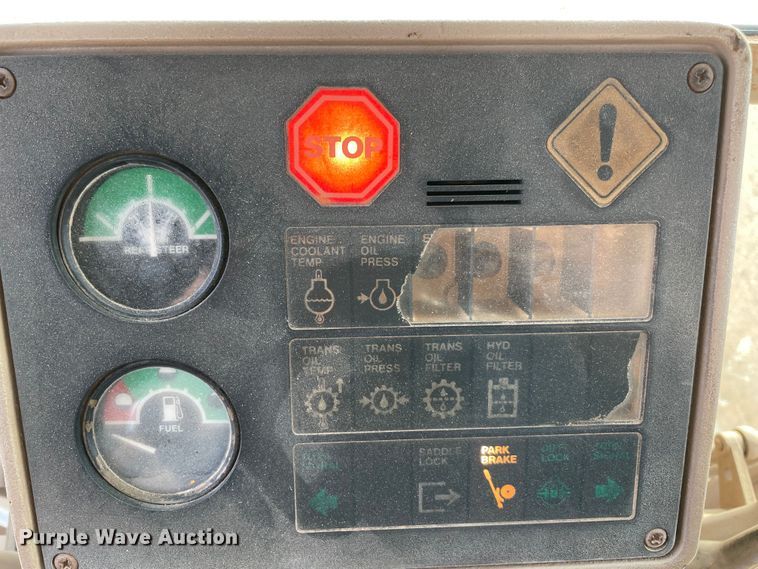 image for item MR9507 1986 John Deere 770B  motor grader