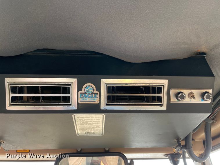 image for item MR9507 1986 John Deere 770B  motor grader