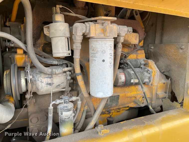 image for item MR9507 1986 John Deere 770B  motor grader