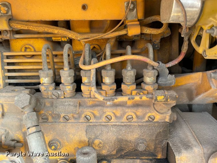 image for item MR9507 1986 John Deere 770B  motor grader