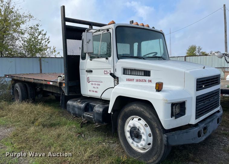 image for item MR9508 1999 Mack  dump flatbed truck