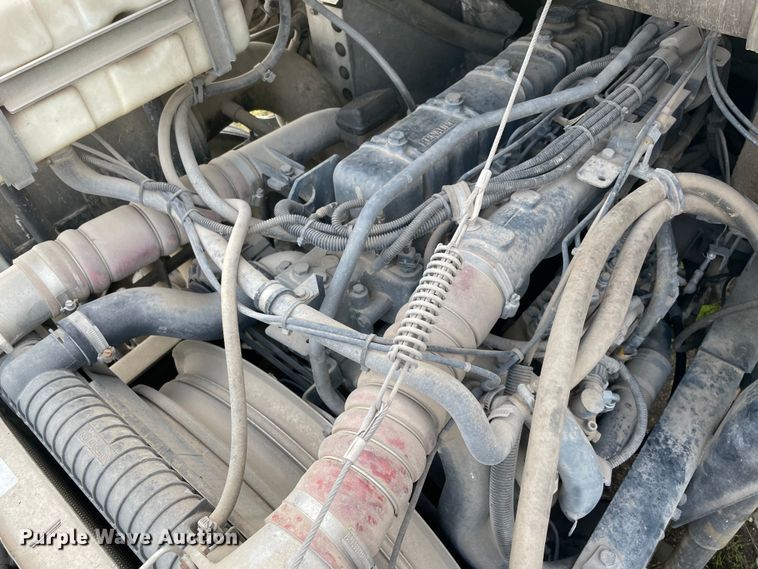 image for item MR9508 1999 Mack  dump flatbed truck