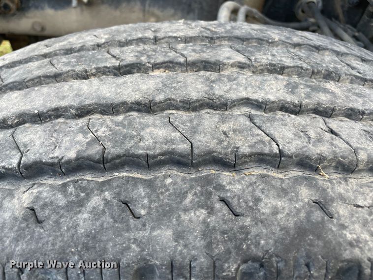 image for item MR9508 1999 Mack  dump flatbed truck