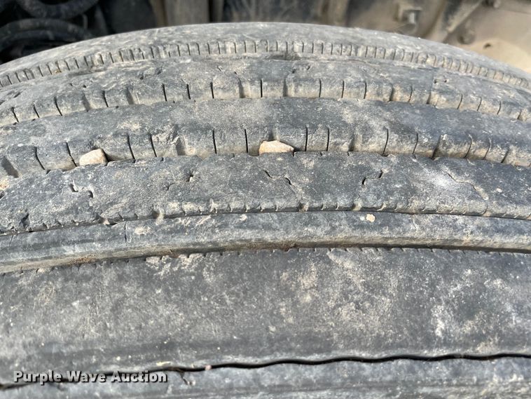 image for item MR9508 1999 Mack  dump flatbed truck