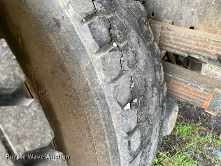 image for item MR9508 1999 Mack  dump flatbed truck