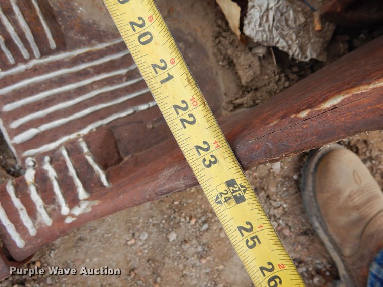 image for item MR9642 Komatsu  24"W excavator bucket