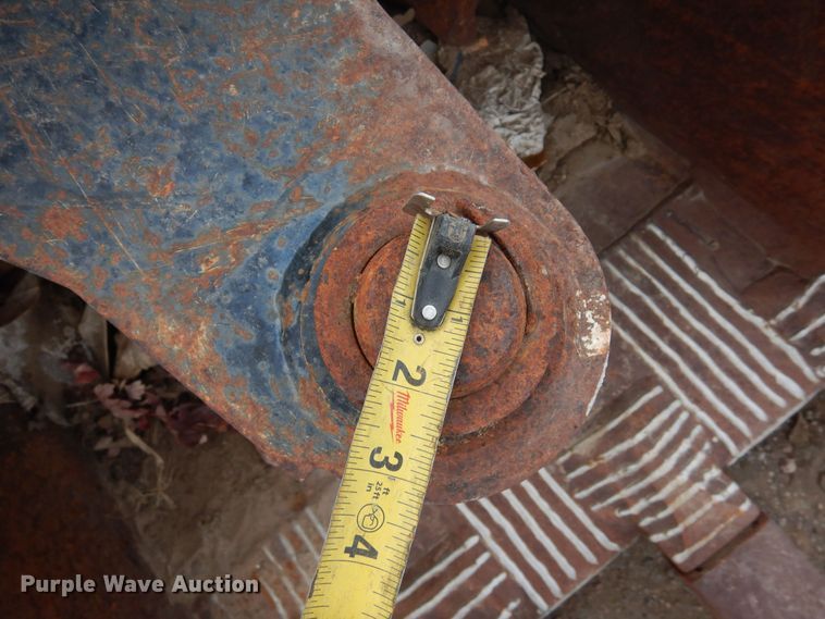 image for item MR9642 Komatsu  24"W excavator bucket