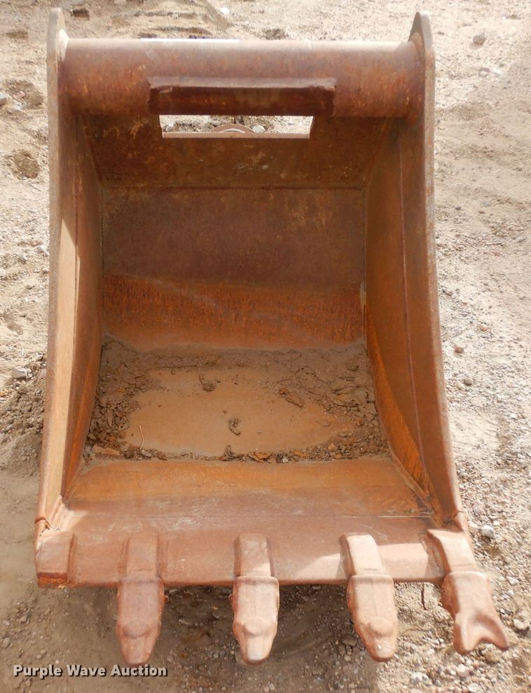 image for item MR9643 CP  23"W excavator bucket