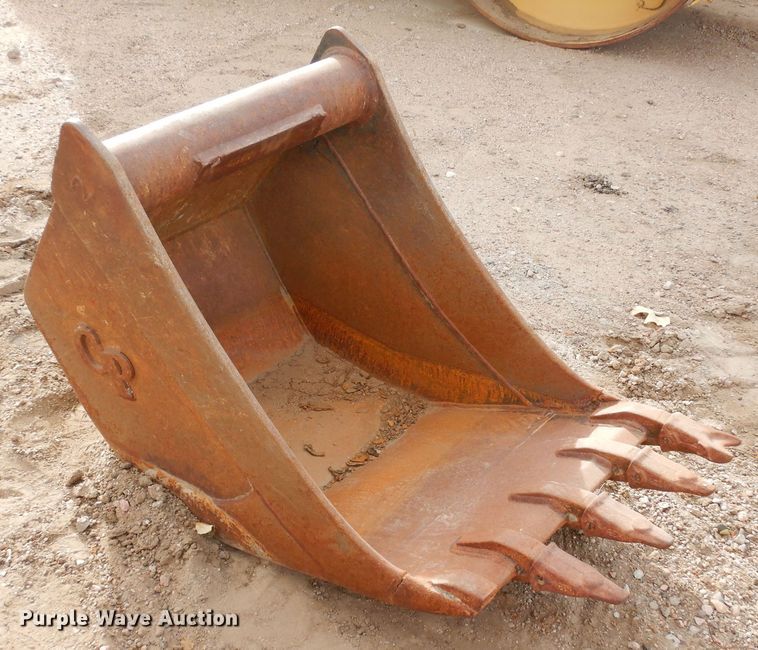 image for item MR9643 CP  23"W excavator bucket