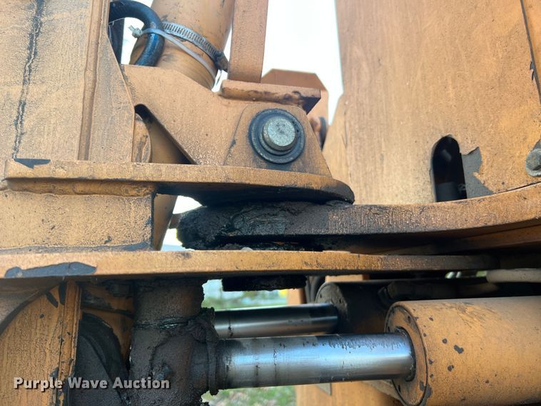 image for item MS9021 2006 Astec RT660  trencher