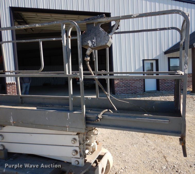 image for item MW9409 Terex TSM20  scissor lift