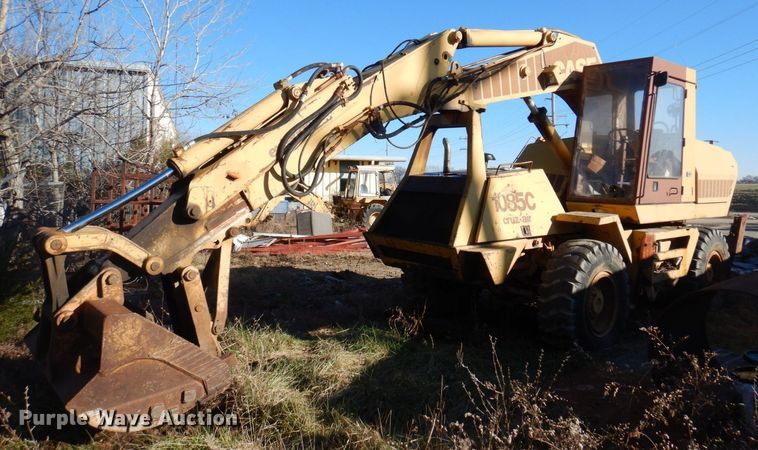 image for item MW9410 1993 Case 1085C  wheeled excavator