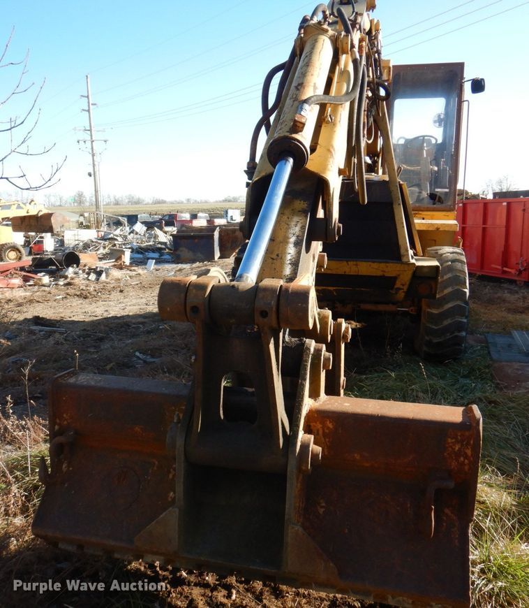 image for item MW9410 1993 Case 1085C  wheeled excavator