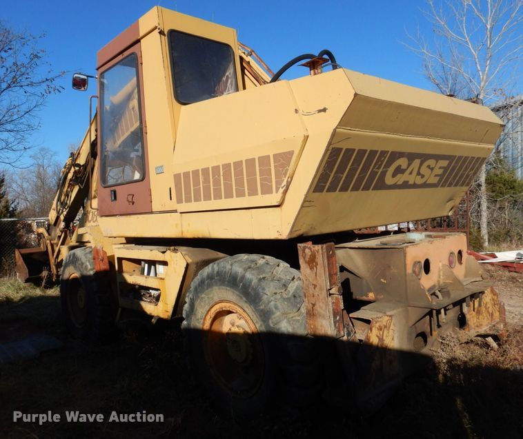 image for item MW9410 1993 Case 1085C  wheeled excavator