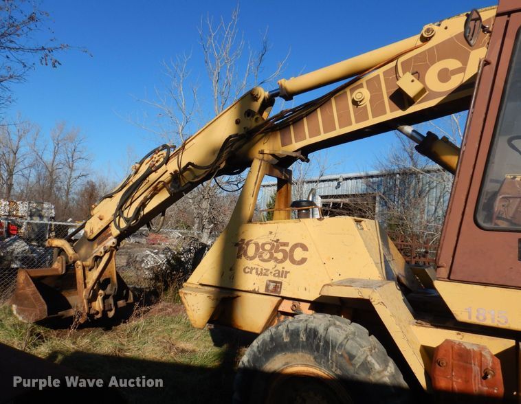 image for item MW9410 1993 Case 1085C  wheeled excavator