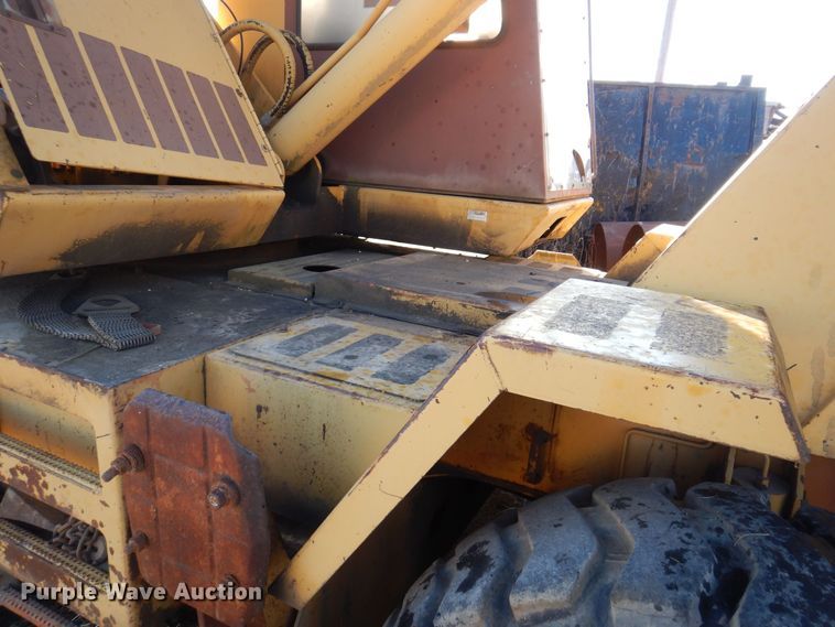 image for item MW9410 1993 Case 1085C  wheeled excavator