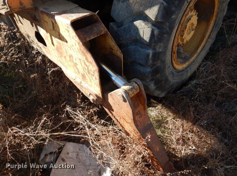 image for item MW9410 1993 Case 1085C  wheeled excavator