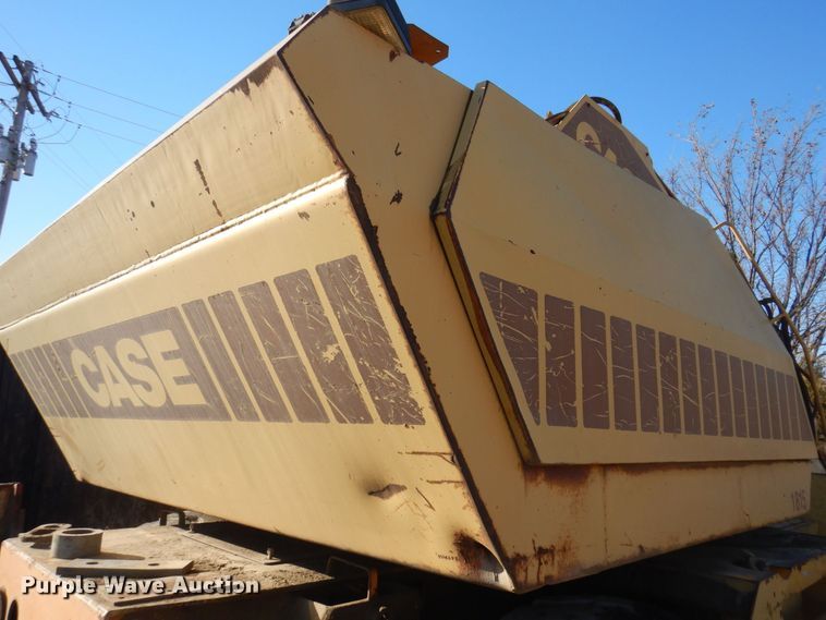 image for item MW9410 1993 Case 1085C  wheeled excavator