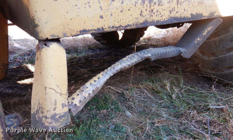 image for item MW9410 1993 Case 1085C  wheeled excavator