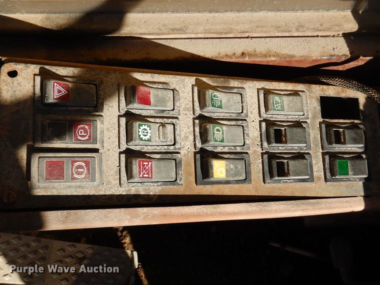 image for item MW9410 1993 Case 1085C  wheeled excavator