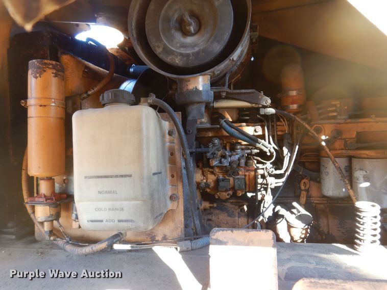 image for item MW9410 1993 Case 1085C  wheeled excavator