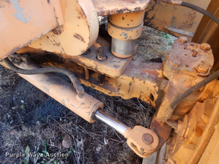 image for item MW9410 1993 Case 1085C  wheeled excavator