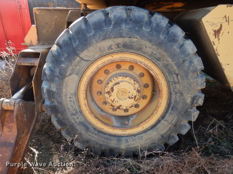 image for item MW9410 1993 Case 1085C  wheeled excavator
