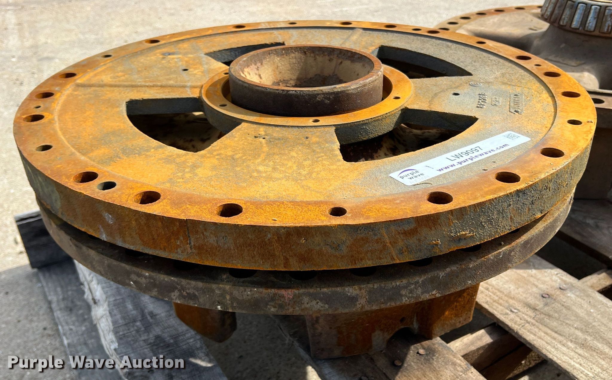 Caterpillar differential housing in Cresson, TX | Item LW9097 sold ...