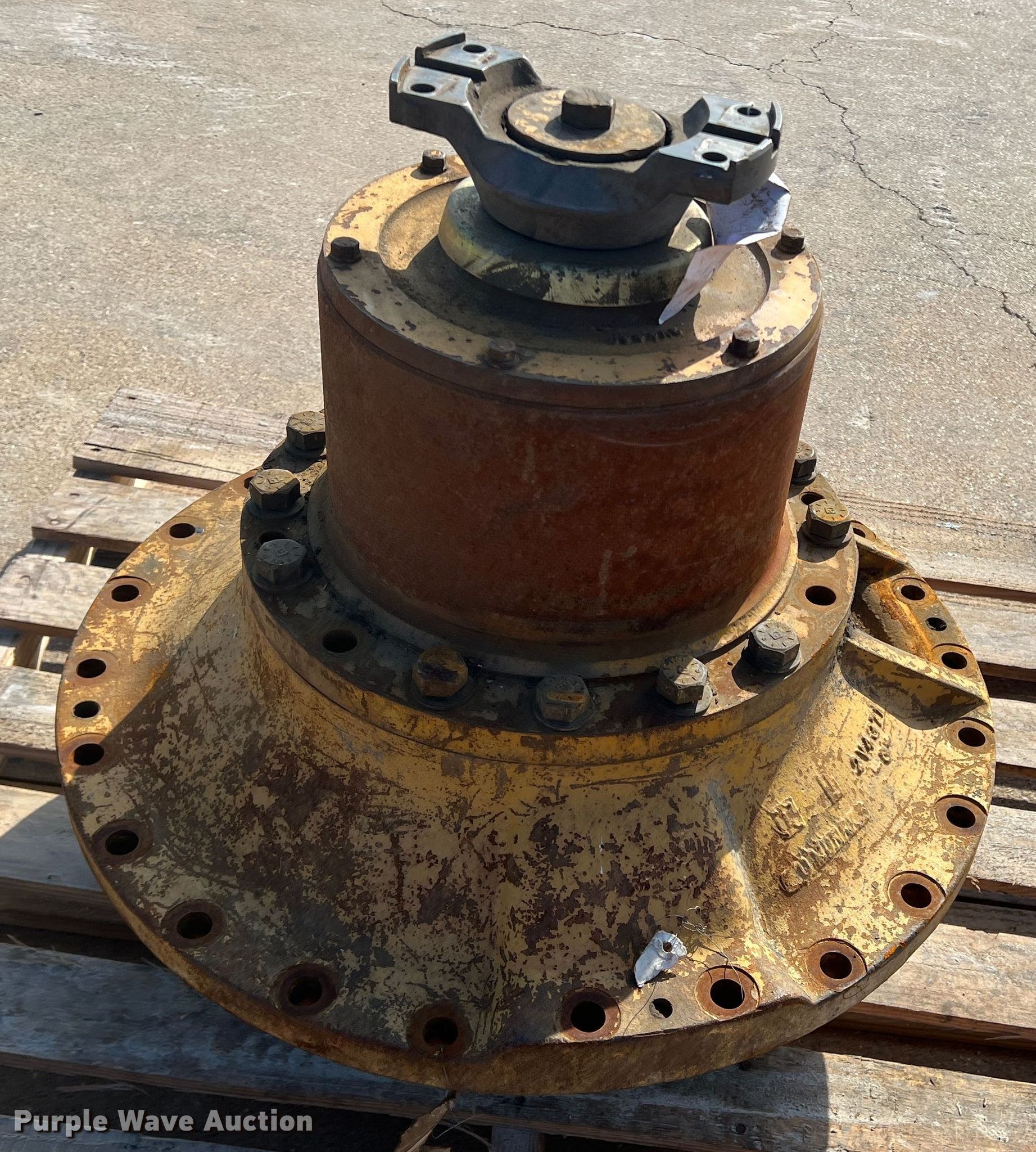 Caterpillar carrier differential housing in Cresson, TX | Item LW9169 ...