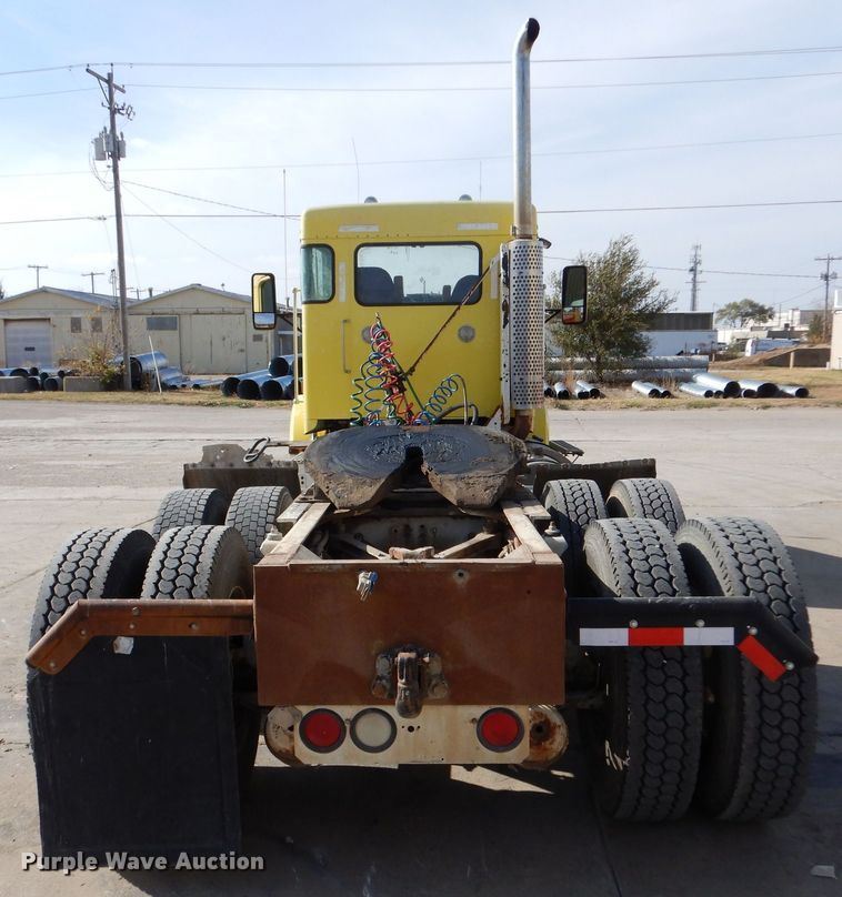 image for item DK0989 1999 Kenworth T800B  semi truck