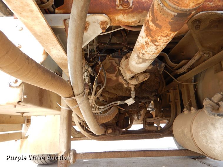 image for item DK0989 1999 Kenworth T800B  semi truck