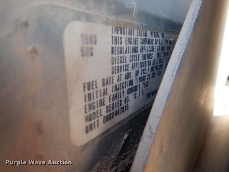 image for item DK0989 1999 Kenworth T800B  semi truck