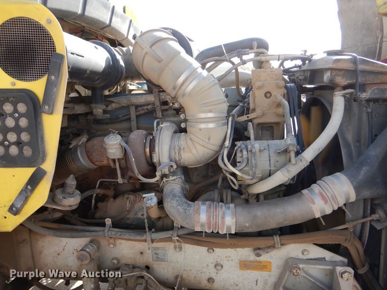 image for item DK0989 1999 Kenworth T800B  semi truck